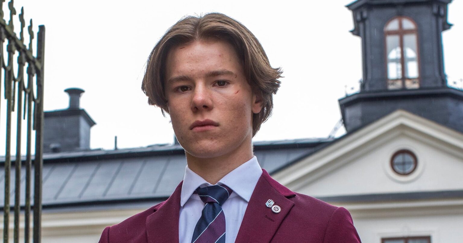 Young Royal Saison 2 Young Royals Season 2: Release Date + Cast & Plot • The Awesome One