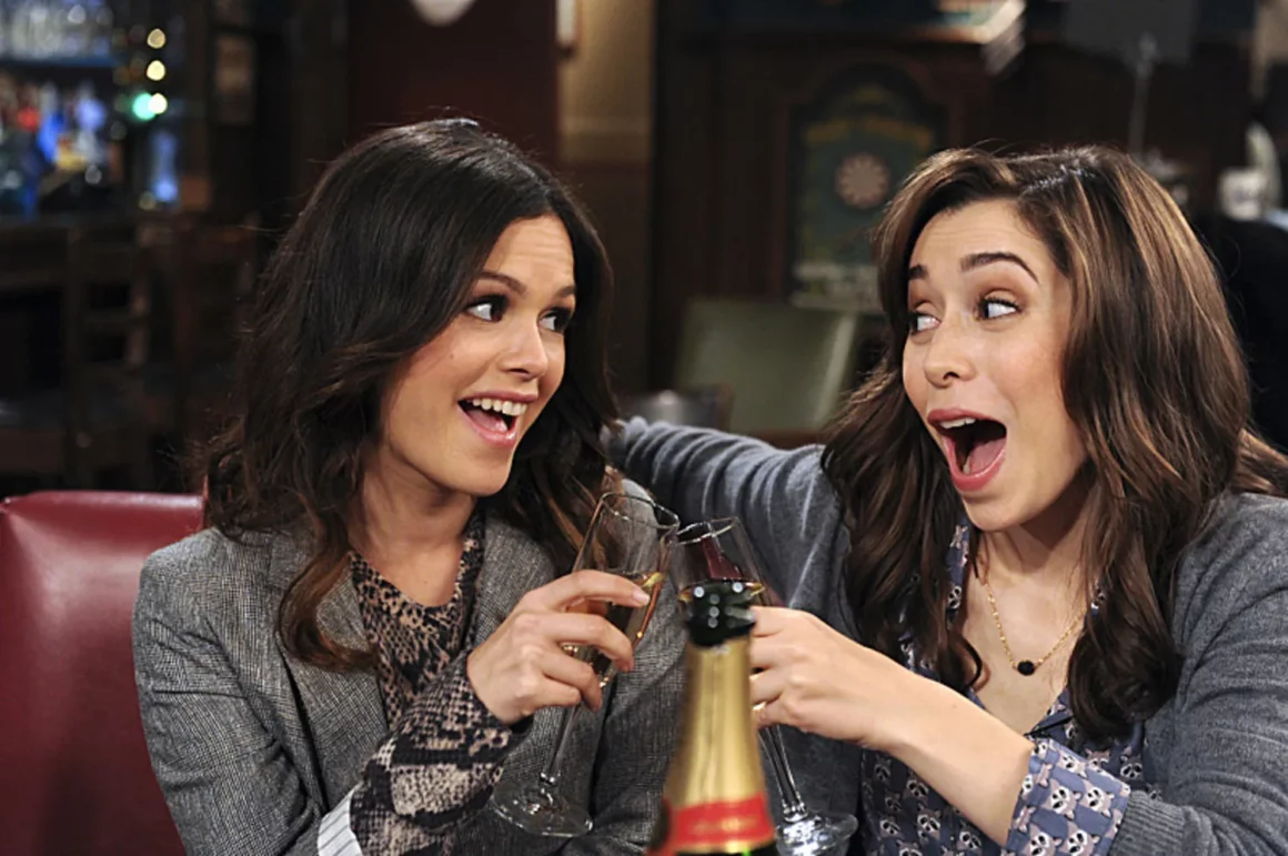 How I Met Your Father Season 2: Will It Return? 